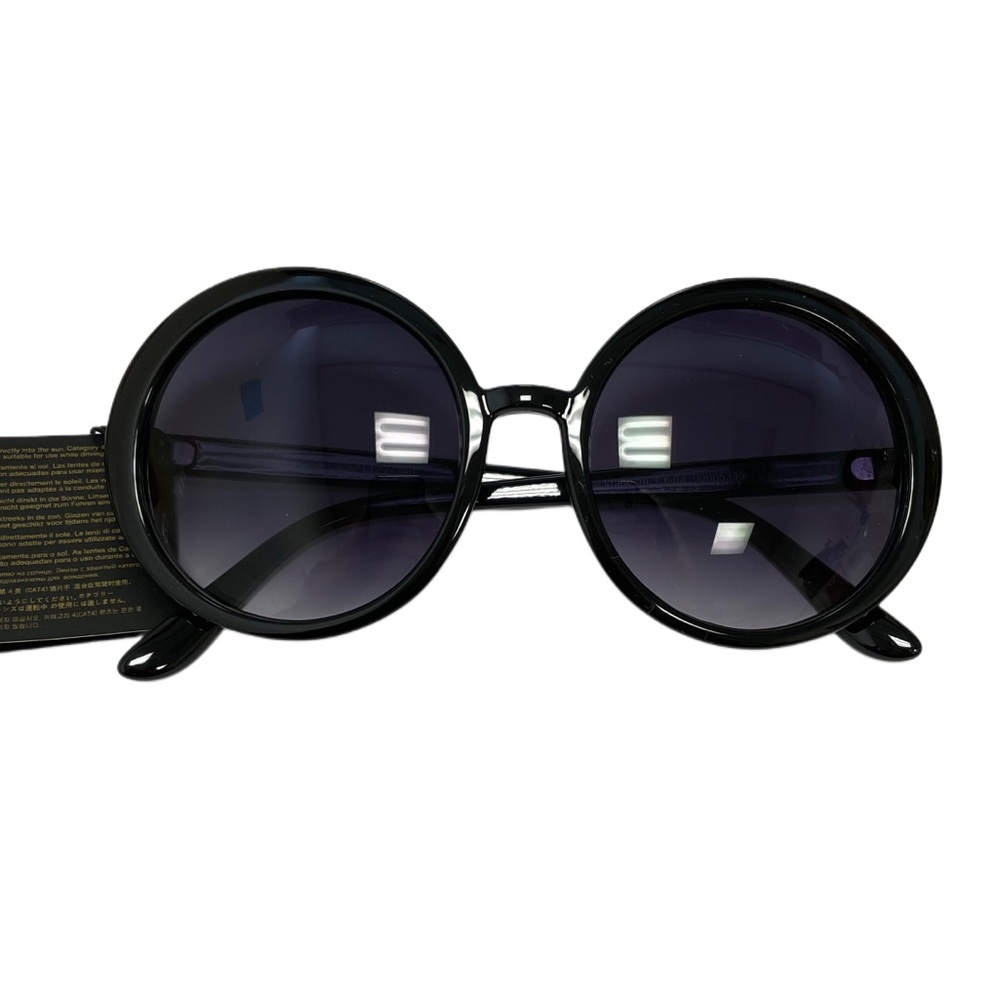 NWT Forever 21 Black Oversized Vintage-Style Sunglasses